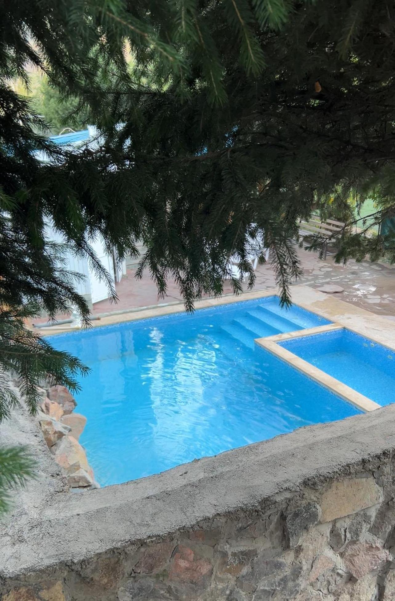 Mountain View Hot Spring Resort 비슈케크 외부 사진